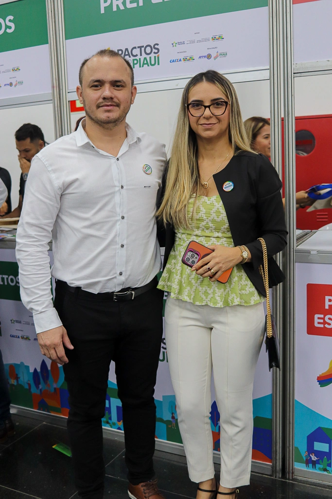 Pactos pelo Piauí reúne mais de 210 prefeitos eleitos e reeleitos em Teresina