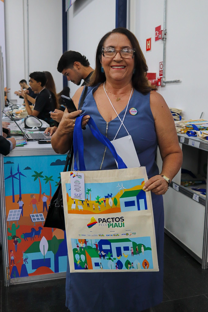 Pactos pelo Piauí reúne mais de 210 prefeitos eleitos e reeleitos em Teresina