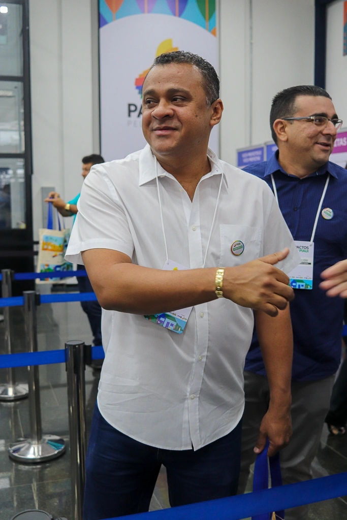 Pactos pelo Piauí reúne mais de 210 prefeitos eleitos e reeleitos em Teresina