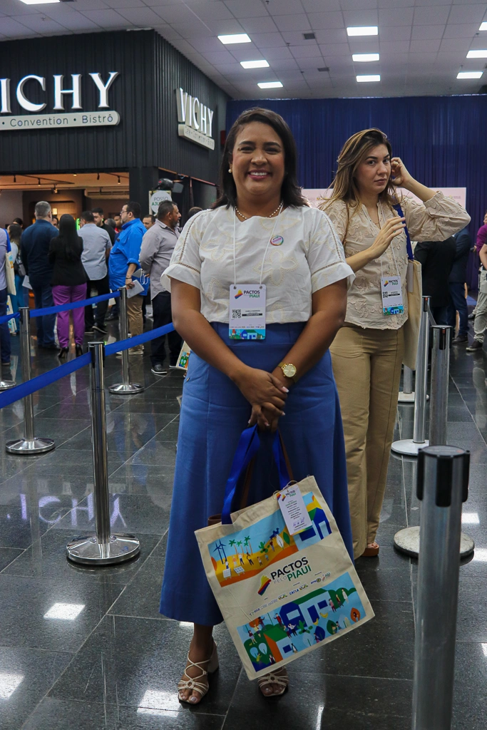 Pactos pelo Piauí reúne mais de 210 prefeitos eleitos e reeleitos em Teresina