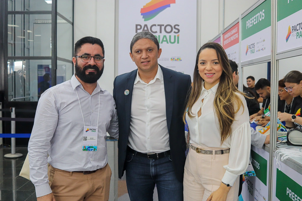 Pactos pelo Piauí reúne mais de 210 prefeitos eleitos e reeleitos em Teresina