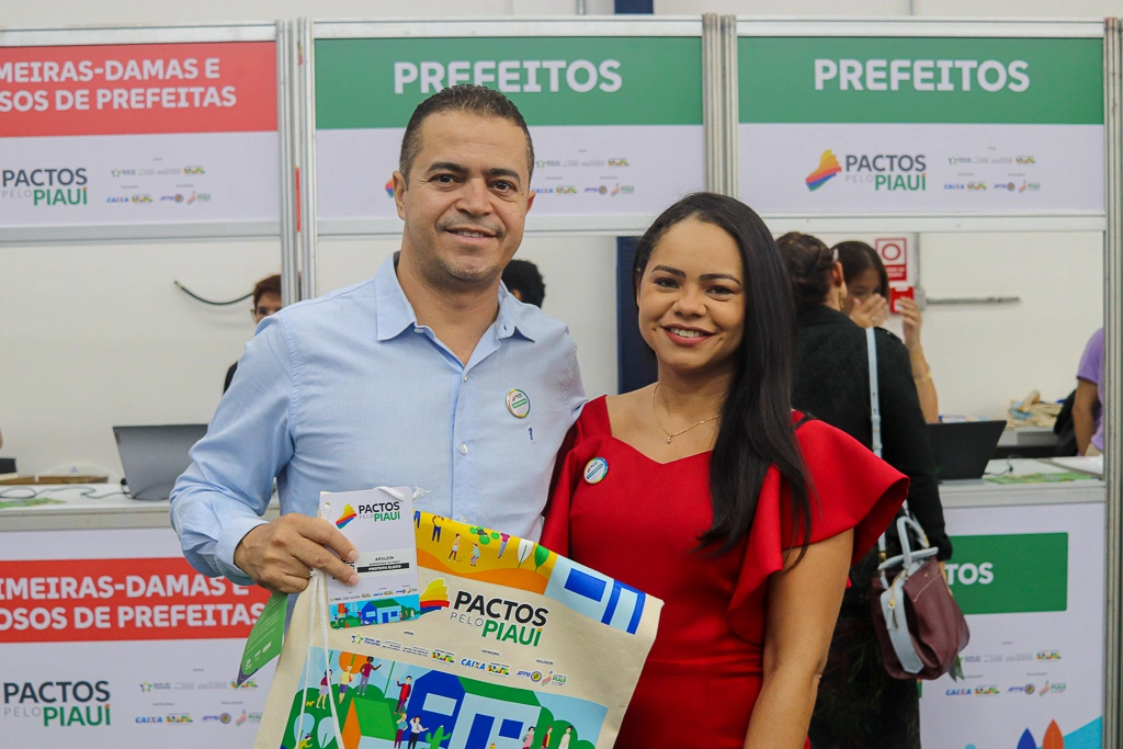 Pactos pelo Piauí reúne mais de 210 prefeitos eleitos e reeleitos em Teresina