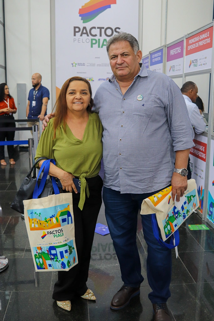 Pactos pelo Piauí reúne mais de 210 prefeitos eleitos e reeleitos em Teresina