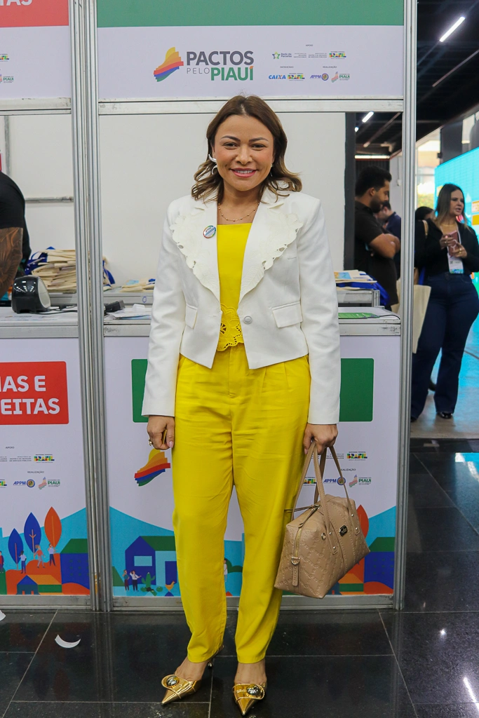 Pactos pelo Piauí reúne mais de 210 prefeitos eleitos e reeleitos em Teresina