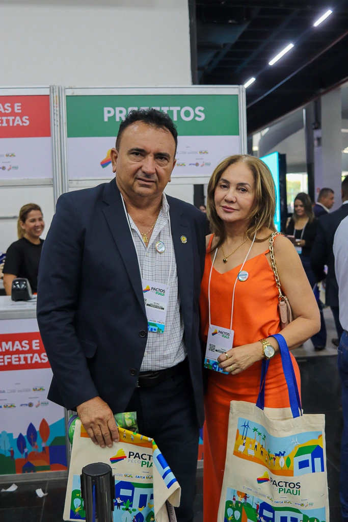 Pactos pelo Piauí reúne mais de 210 prefeitos eleitos e reeleitos em Teresina