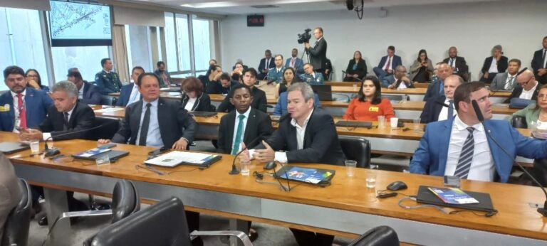 Rafael discute projetos de mobilidade urbana para Timon com bancada maranhense no Senado