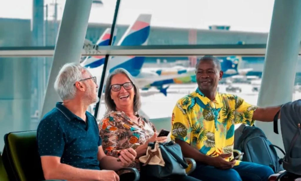 20 mil aposentados se beneficiaram com programa de passagens aéreas a 200 reais