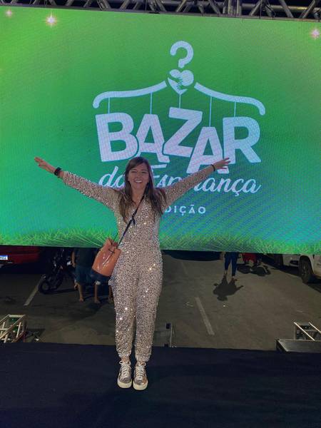 Bazar da Esperança aconteceu na Praça Leônidas Melo