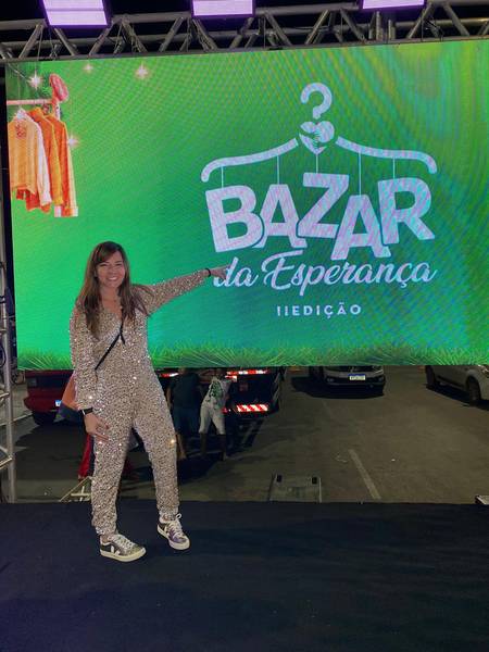 Bazar da Esperança aconteceu na Praça Leônidas Melo