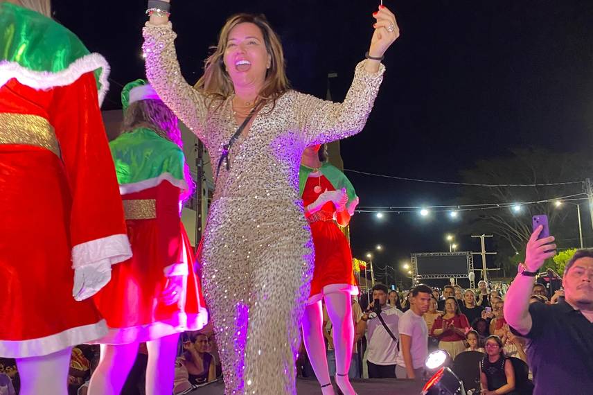Bazar da Esperança aconteceu na Praça Leônidas Melo