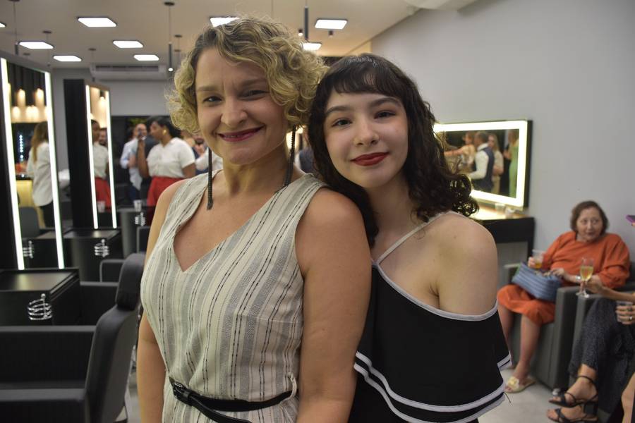 Coquetel de inauguração do Escovei Teresina reúne amigos e familiares