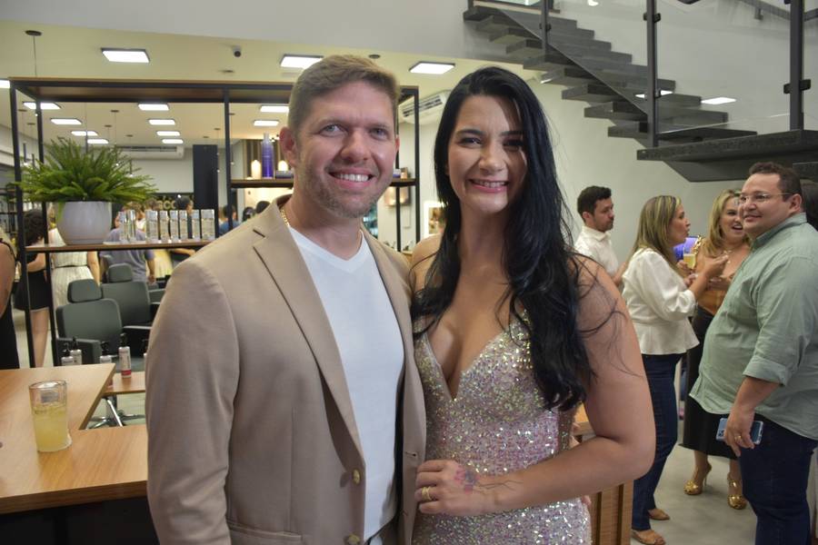 Coquetel de inauguração do Escovei Teresina reúne amigos e familiares