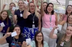 Empresa distribui mais de 2 mil bilhetes de loteria para funcionários em SC (Foto: Reprodução)