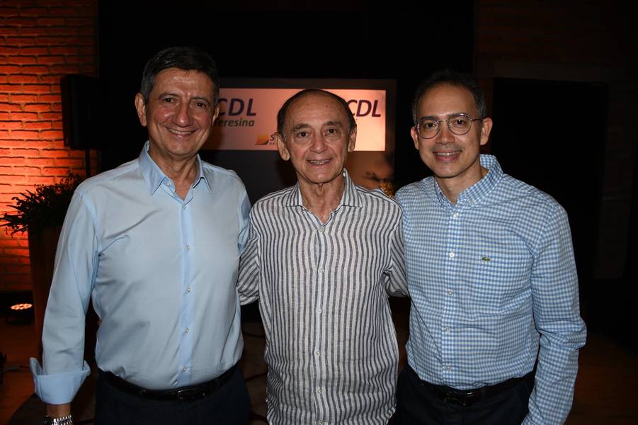 Empresário João Claudino Fernandes Júnior é Homenageado em jantar festivo