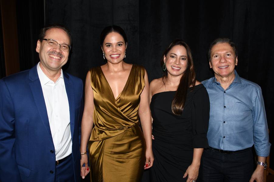 Empresário João Claudino Fernandes Júnior é Homenageado em jantar festivo
