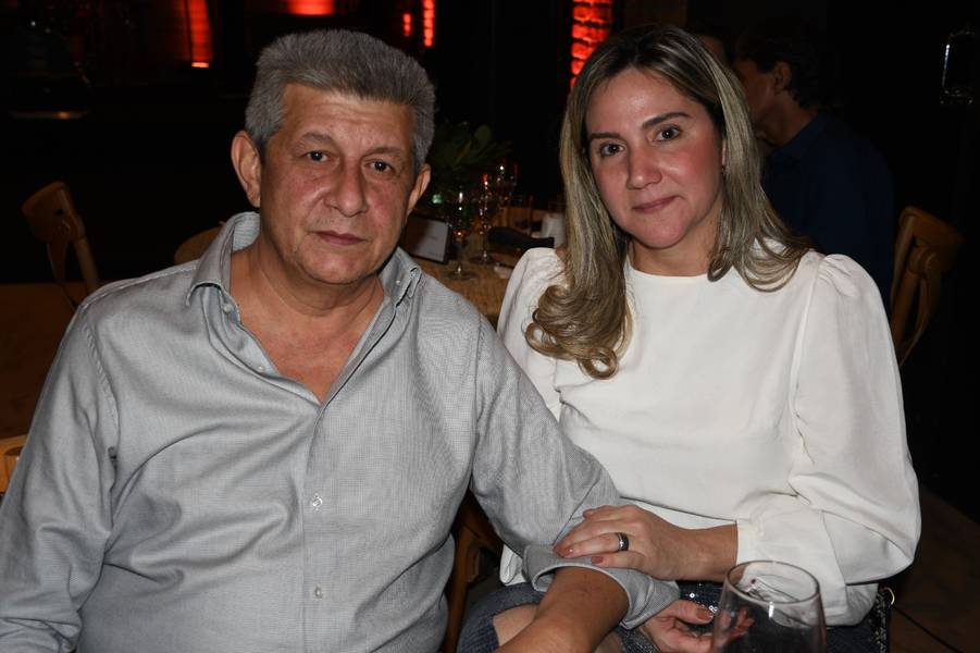 Empresário João Claudino Fernandes Júnior é Homenageado em jantar festivo