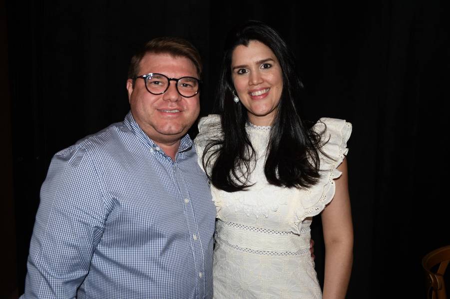 Empresário João Claudino Fernandes Júnior é Homenageado em jantar festivo