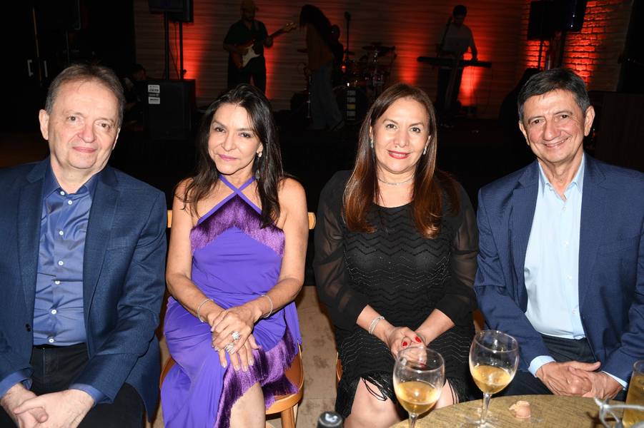 Empresário João Claudino Fernandes Júnior é Homenageado em jantar festivo