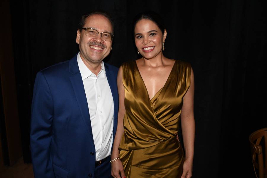 Empresário João Claudino Fernandes Júnior é Homenageado em jantar festivo