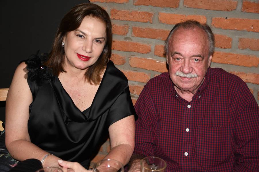 Empresário João Claudino Fernandes Júnior é Homenageado em jantar festivo