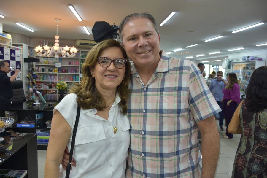 Empresário Paulo Machado Lançou o Livro, Matemática em nossas vidas