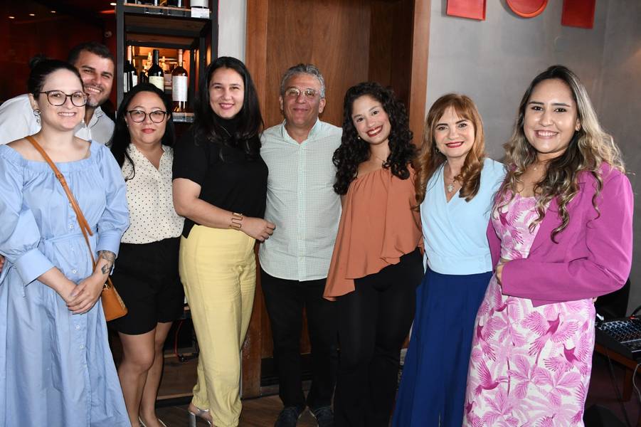 Escritório de advocacia Almeida & Costa realiza confraternização em clima de união