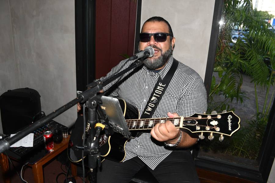 Escritório de advocacia Almeida & Costa realiza confraternização em clima de união