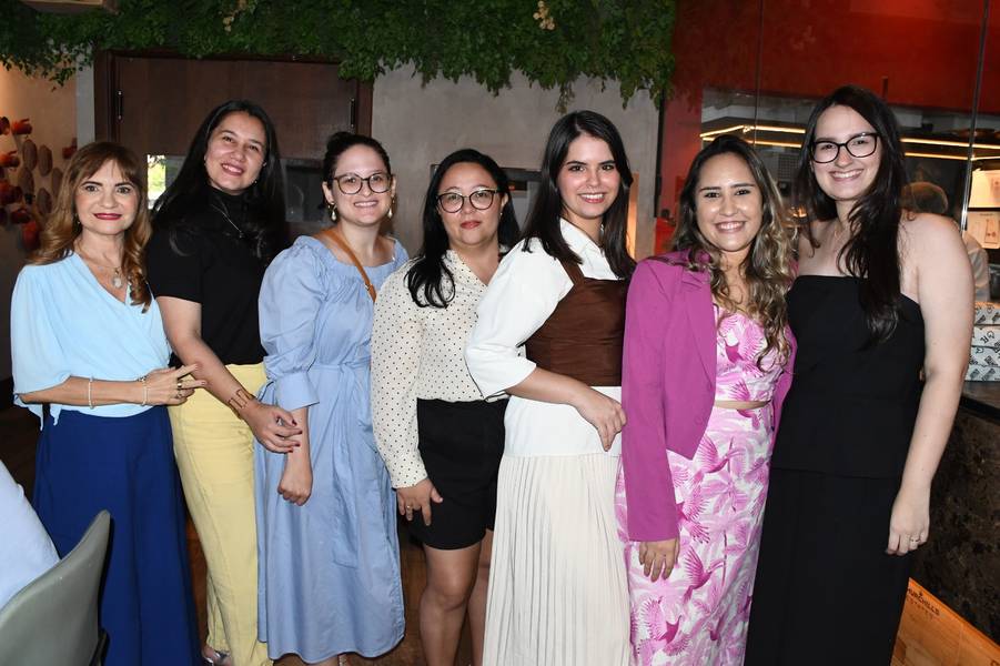 Escritório de advocacia Almeida & Costa realiza confraternização em clima de união