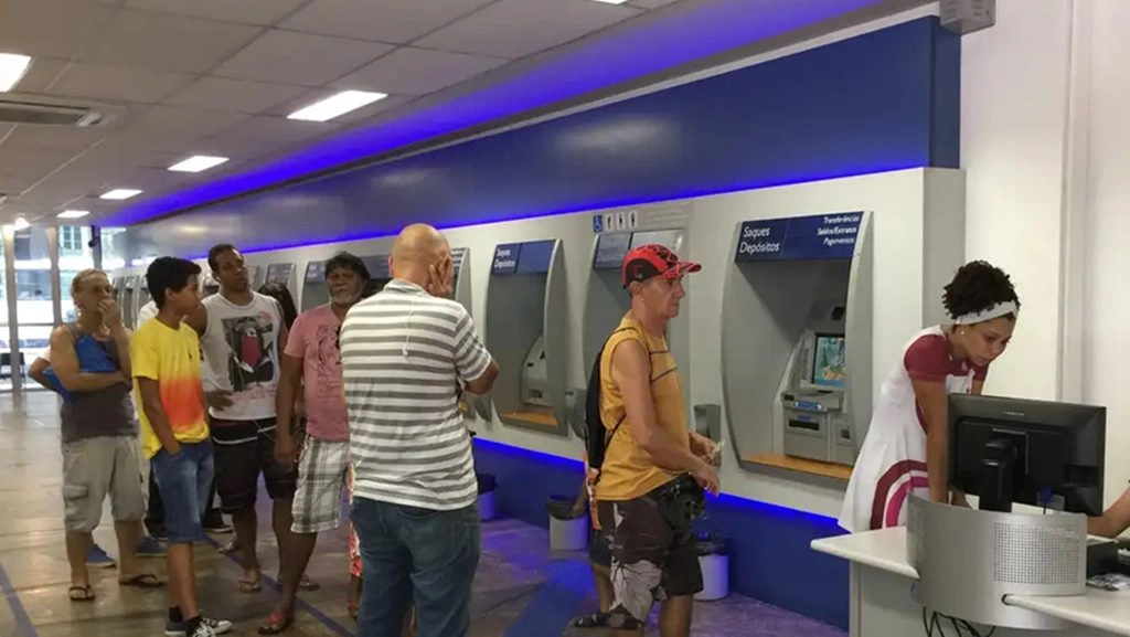 Expediente bancário tem alterações neste final de ano