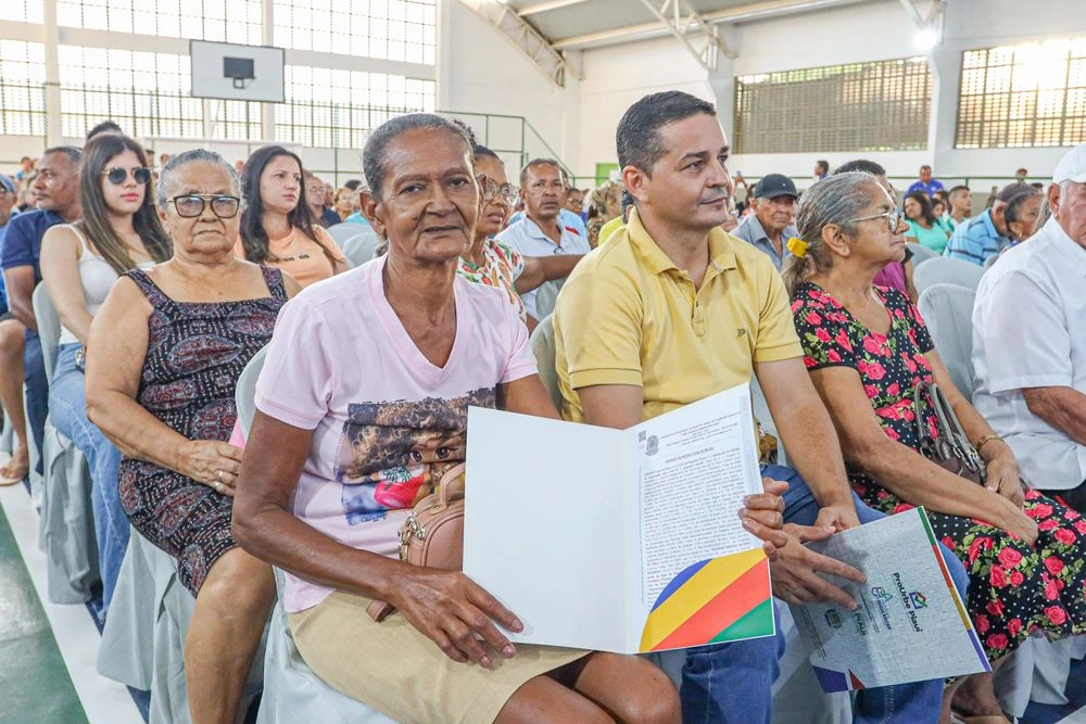 Governador Rafael Fonteles inaugura reforma de escola em São Raimundo Nonato
