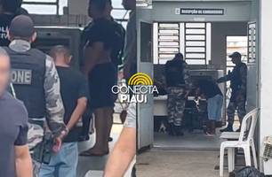 Homem com mandado por Maria da Penha é preso durante abordagem em Teresina (Foto: Repórter 12/Conecta Piauí) Homem com mandado por Maria da Penha é preso durante abordagem em Teresina (Foto: Repórter 12/Conecta Piauí)