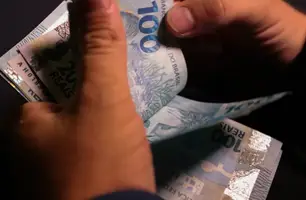 Lula sanciona regra que limita aumento do salário mínimo; veja valor (Foto: Marcello Casal JrAgência Brasil)