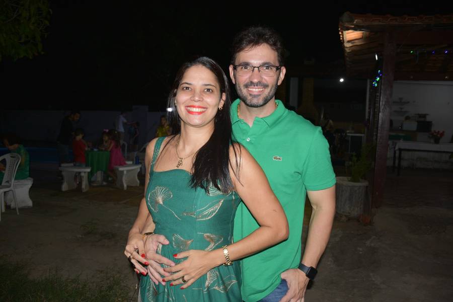 Médica Lúcia Vilela comemora confraternização Natalina no Sítio Vivelândia