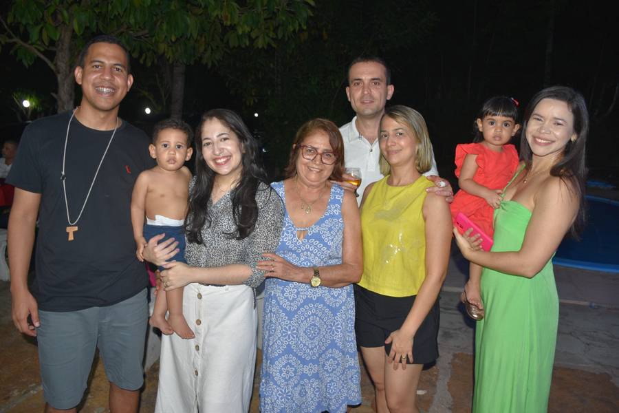 Médica Lúcia Vilela comemora confraternização Natalina no Sítio Vivelândia