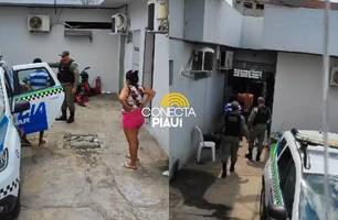 Menores são apreendidos com drogas e celulares roubados dentro de casa em Teresina (Foto: Repórter 12/Conecta Piauí) Menores são apreendidos com drogas e celulares roubados dentro de casa em Teresina (Foto: Repórter 12/Conecta Piauí)