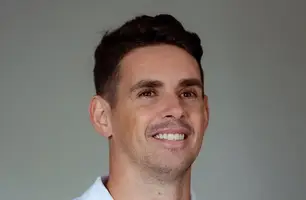 São Paulo anuncia retorno de Oscar, 14 anos após saída polêmica (Foto: Reprodução)