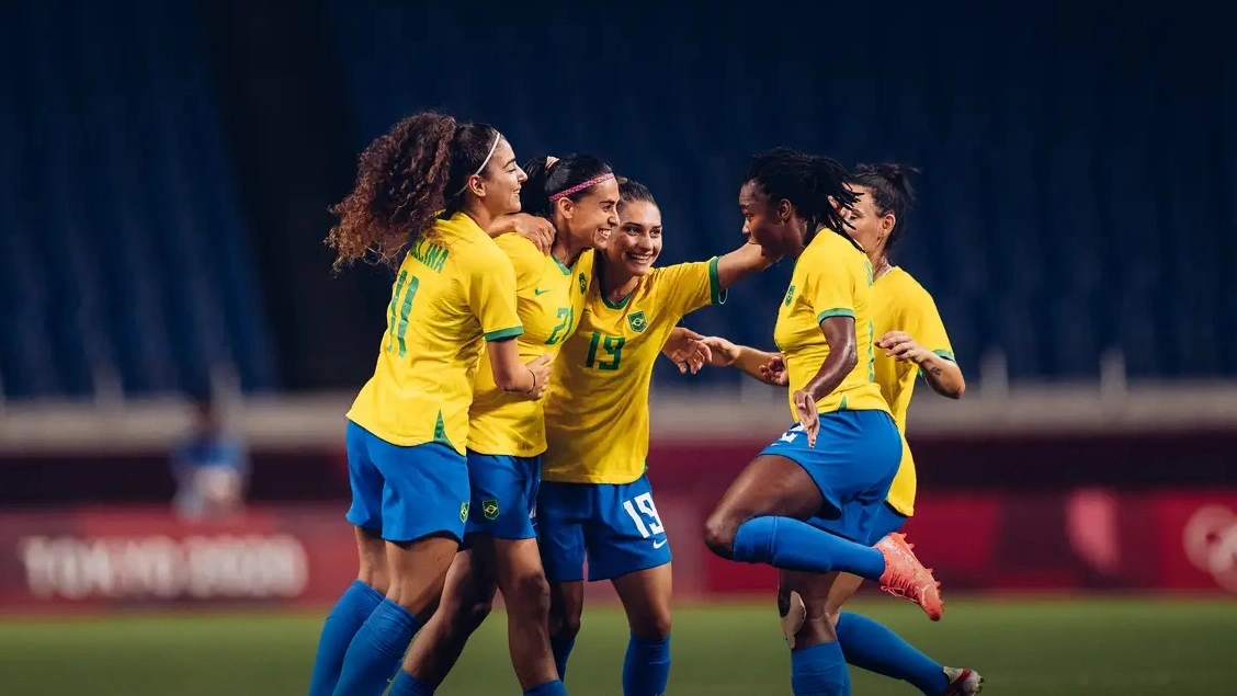 Seleção feminina encerra 2024 na 7ª posição do ranking da Fifa
