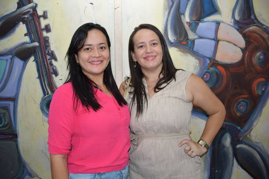 Zeca Baleiro encanta Teresina com show no Theatro 4 de Setembro