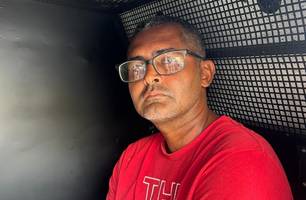 Acusado de tráfico de drogas é preso em 'boca de fumo' na zona Norte de Teresina (Foto: Reprodução)