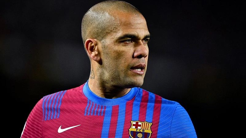 Daniel Alves pelo Barcelona