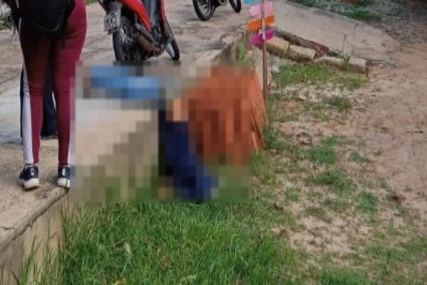 Jovem é assassinado a tiros dentro de escola no bairro Dirceu, em Teresina