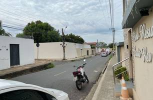 Mudança da Strans em rua de Teresina causa acidentes e irritação em moradores (Foto: Whatsapp) Mudança da Strans em rua de Teresina causa acidentes e irritação em moradores (Foto: Whatsapp)