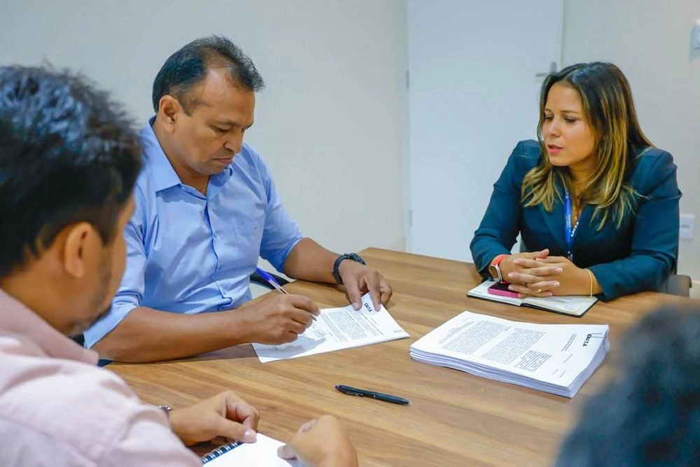 Piauí: Sada e Caixa assinam contratos para obras de pavimentação em 15 municípios