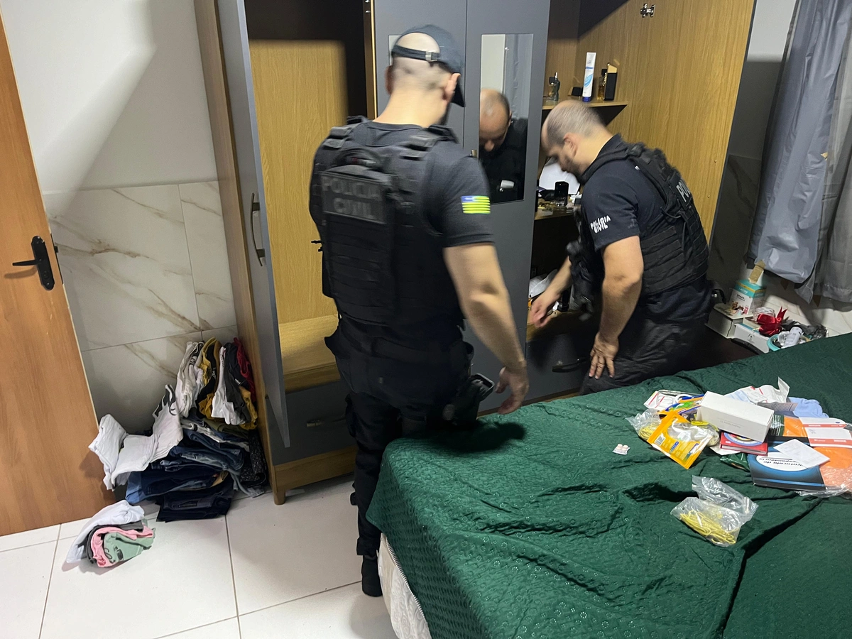Polícia deflagra operação para combater organização criminosa e prende 18 pessoas