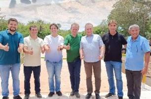 Dogim Félix em inauguração de passagem molhada (Foto: Reprodução) Dogim Félix em inauguração de passagem molhada (Foto: Reprodução)