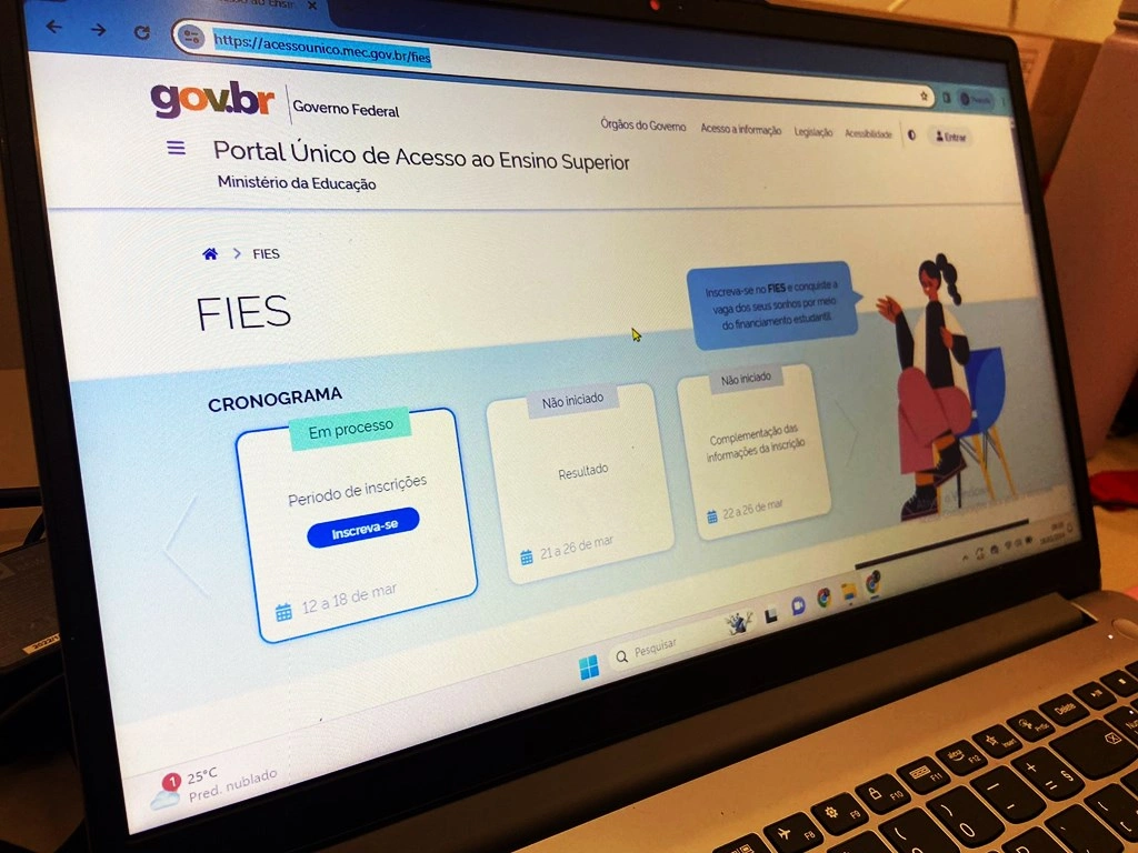 Fundo de Financiamento ao Estudante do Ensino Superior (FIES)