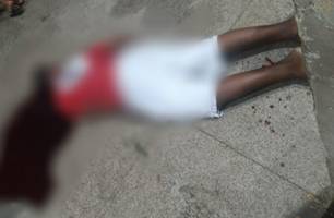 Homem foi baleado no pescoço durante torneio de futebol (Foto: Reprodução) Homem foi baleado no pescoço durante torneio de futebol (Foto: Reprodução)