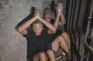 Homens encontrados amarrados (Foto: Reprodução)