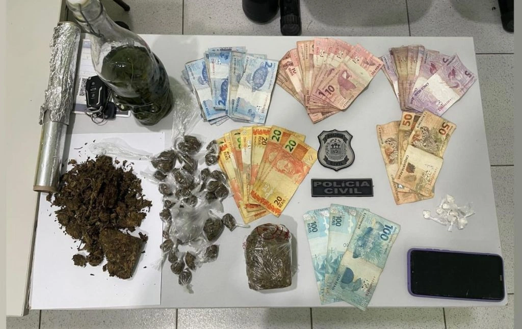 Material apreendido pela FICCO