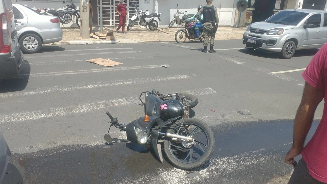 Mulher fica gravemente ferida em acidente